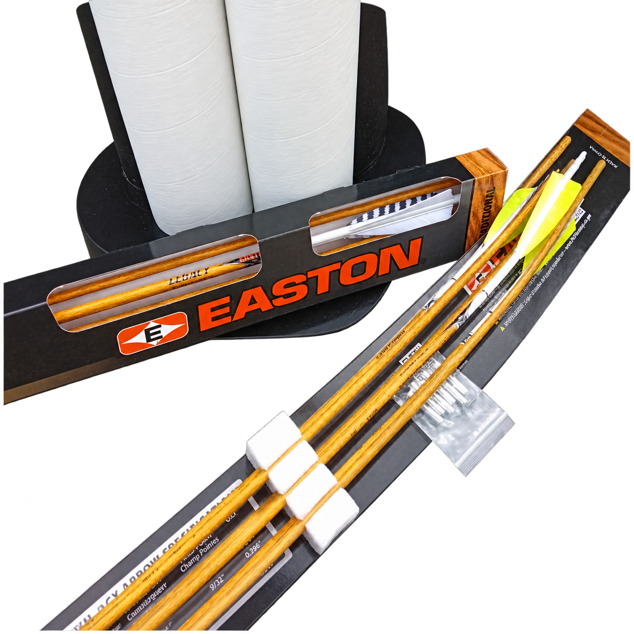 EASTON Carbon Hunting Legacy karbonové lovecké šípy 34″ s 4″ helical peřím v originálním balení a černo-bílém stojanu